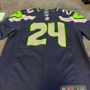Marshawn Lynch jersey